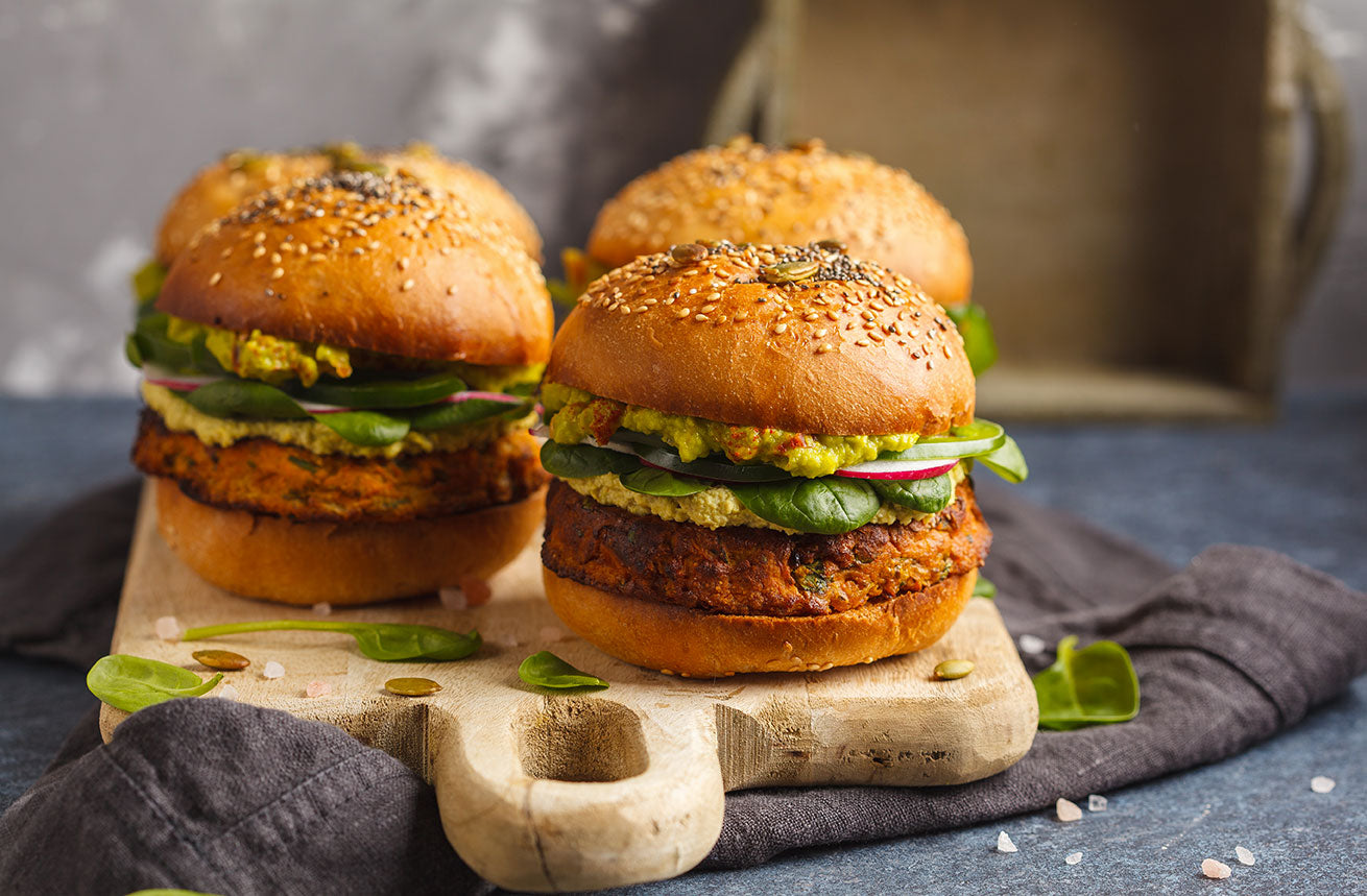 Burger d'haricots noirs et patate douce à la tex-mex