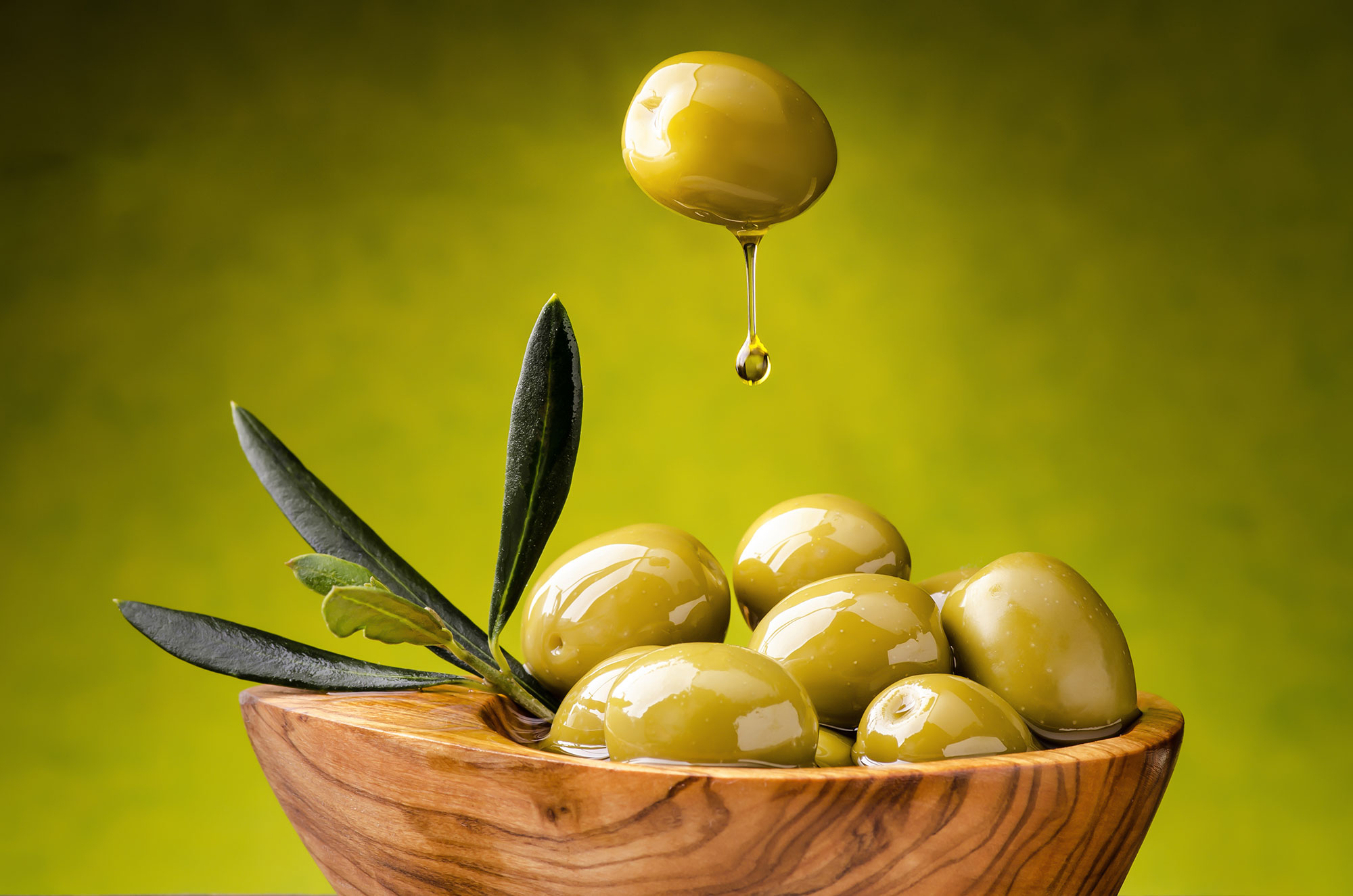 bol d'olives et d'huile d'olive