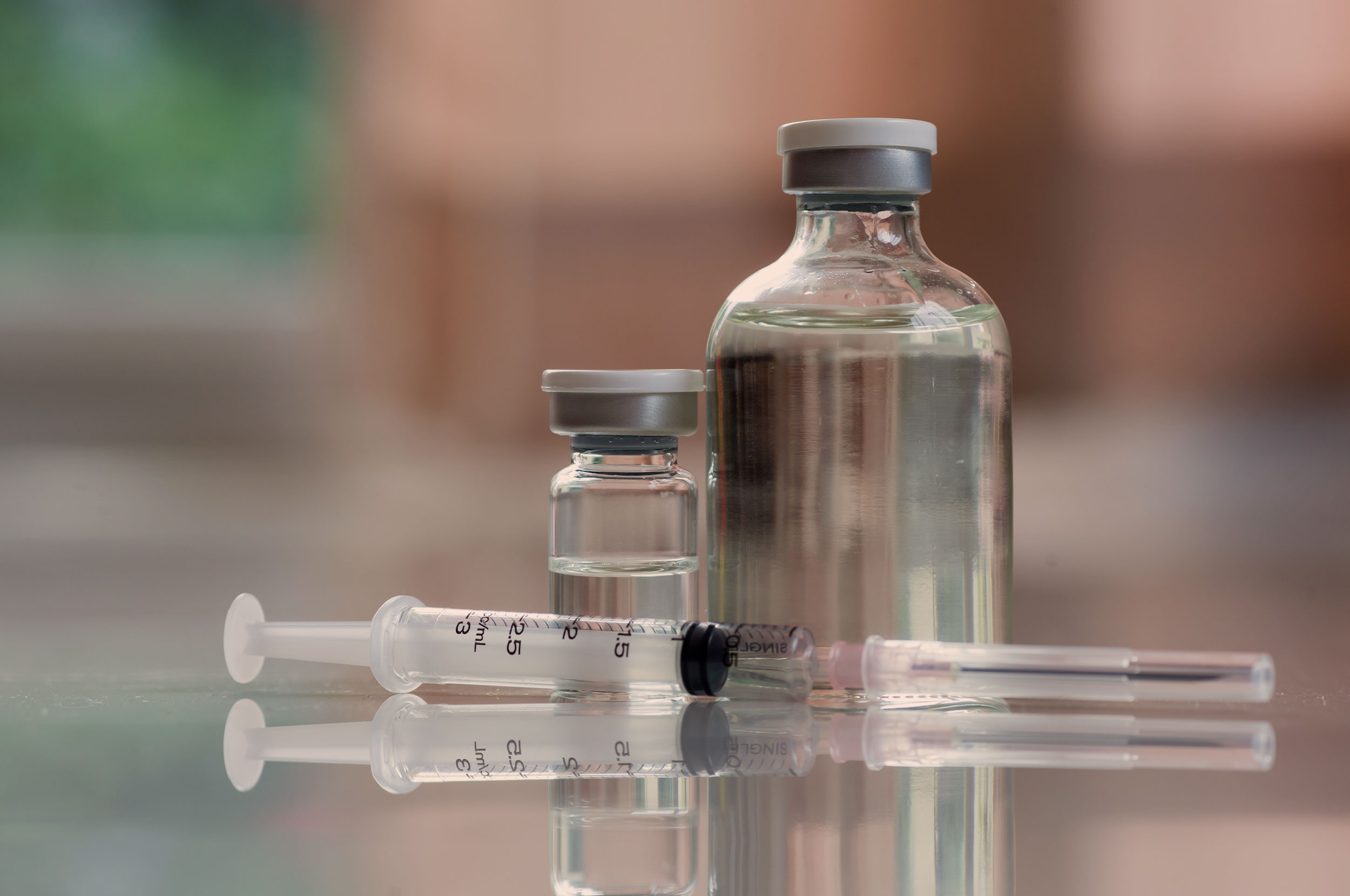 Vaccin - seringue avec liquide